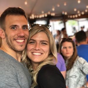 Meet your Posher, Dominique